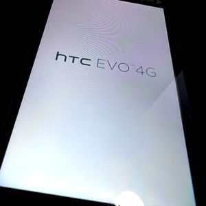 ATTENTION ALL ANDROID DORKS!!!!VINTAGE (collector SOLD AS-IS) ANDROID HTC EVO 4G